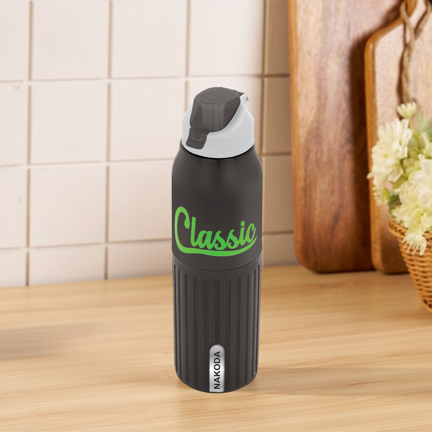 Classic 900 Insulated Water Bottle, 630ml