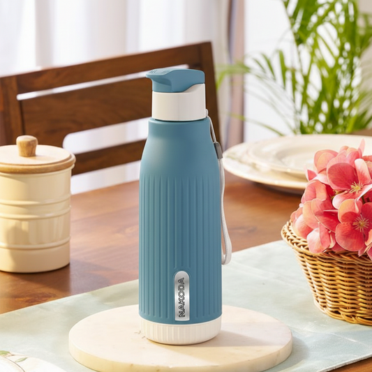 Vigo 900 Insulated Water Bottle, 630ml